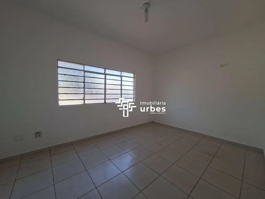 Foto 10 de Casa para alugar, 230m2 em Jardim Girassol, Americana - SP