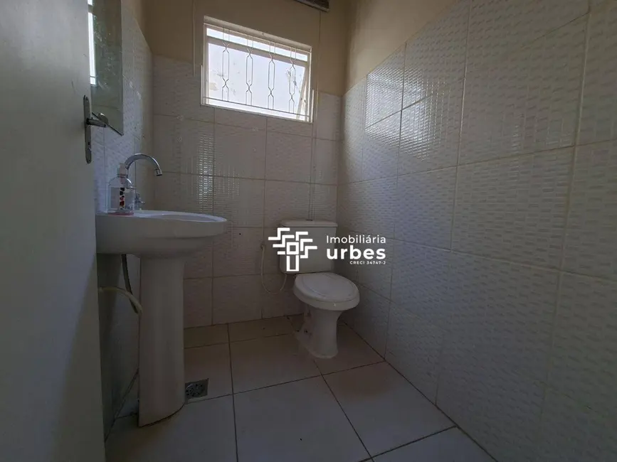 Foto 14 de Casa para alugar, 230m2 em Jardim Girassol, Americana - SP