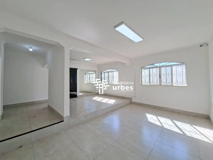 Casa com 3 quartos para alugar, 314m2 em Santo Antônio, Americana - SP - imagem 6 Foto 6 de Casa com 3 quartos para alugar, 314m2 em Santo Antônio, Americana - SP