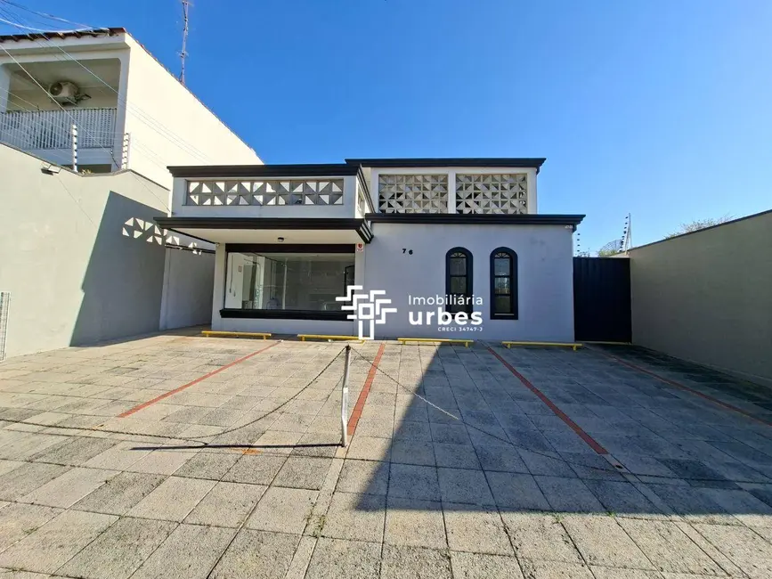 Casa com 3 quartos para alugar, 314m2 em Santo Antônio, Americana - SP - imagem 2 Foto 2 de Casa com 3 quartos para alugar, 314m2 em Santo Antônio, Americana - SP