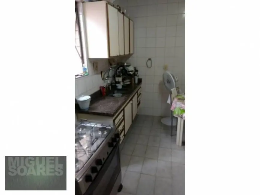 Apartamento com 3 quartos à venda, 135m2 em Gonzaga, Santos - SP - imagem 8 Foto 8 de Apartamento com 3 quartos à venda, 135m2 em Gonzaga, Santos - SP