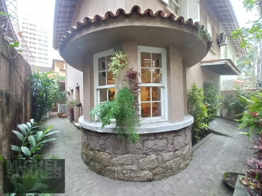 Foto 9 de Casa com 3 quartos à venda, 235m2 em Itararé, Sao Vicente - SP