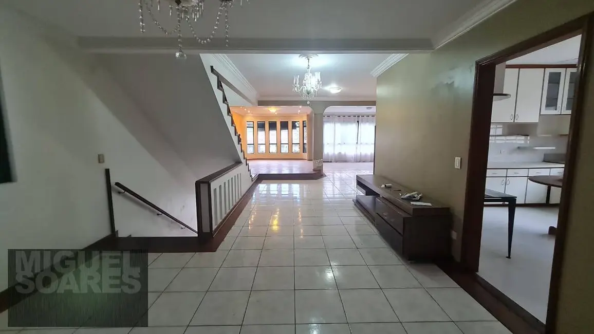 Casa com 5 quartos à venda e para alugar, 357m2 em Embaré, Santos - SP - imagem 5 Foto 5 de Casa com 5 quartos à venda e para alugar, 357m2 em Embaré, Santos - SP