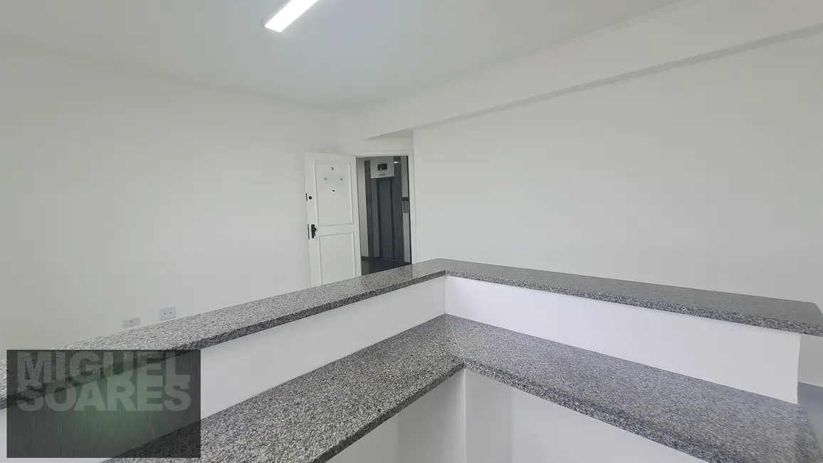 Sala Comercial à venda e para alugar, 47m2 em Vila Mathias, Santos - SP - imagem 9 Foto 9 de Sala Comercial à venda e para alugar, 47m2 em Vila Mathias, Santos - SP