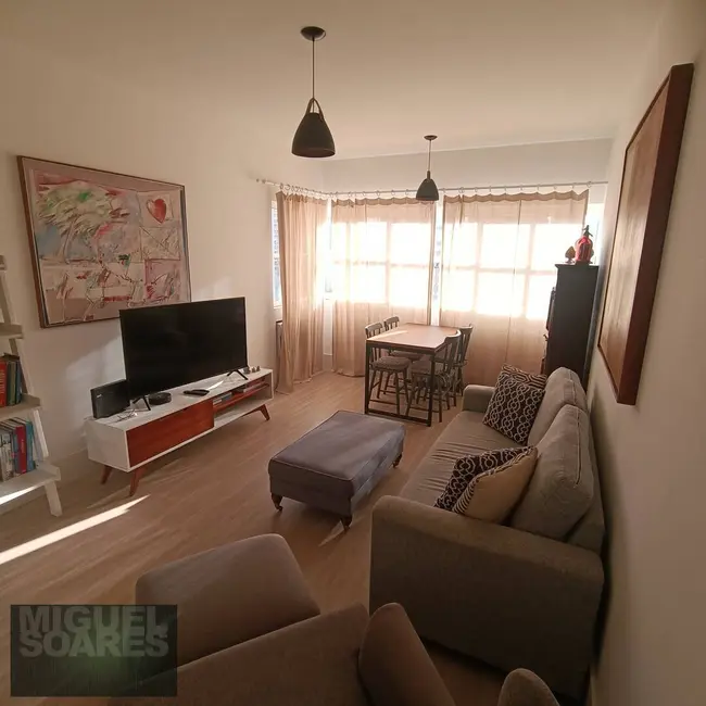 Foto 2 de Apartamento com 2 quartos para alugar, 65m2 em Gonzaga, Santos - SP