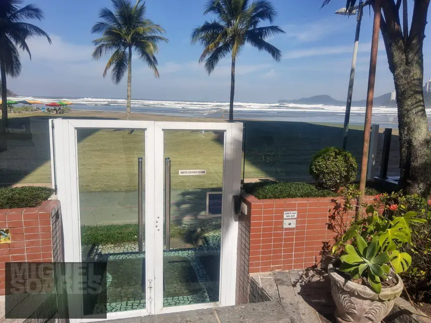 Apartamento com 4 quartos à venda e para alugar, 190m2 em Gonzaga, Santos - SP - imagem 3 Foto 3 de Apartamento com 4 quartos à venda e para alugar, 190m2 em Gonzaga, Santos - SP