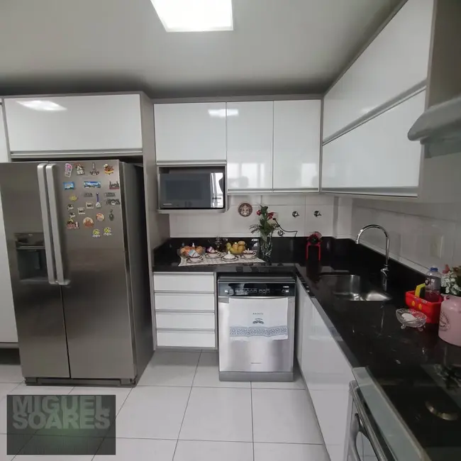 Apartamento com 4 quartos à venda e para alugar, 192m2 em Gonzaga, Santos - SP - imagem 7 Foto 7 de Apartamento com 4 quartos à venda e para alugar, 192m2 em Gonzaga, Santos - SP