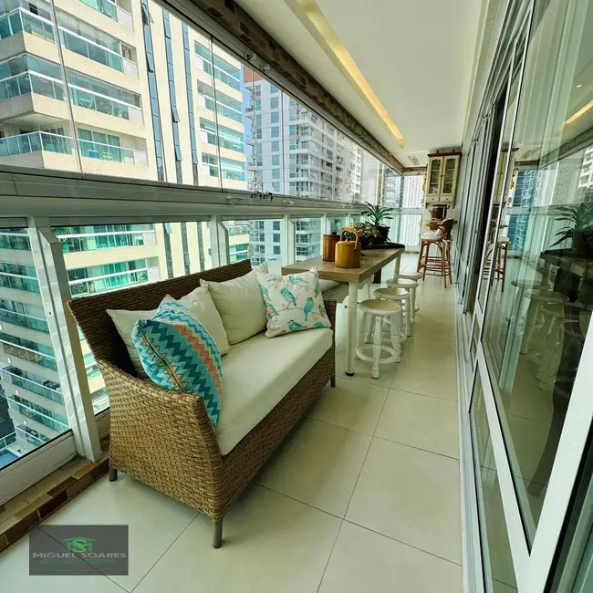 Foto 8 de Apartamento com 4 quartos à venda, 193m2 em Gonzaga, Santos - SP