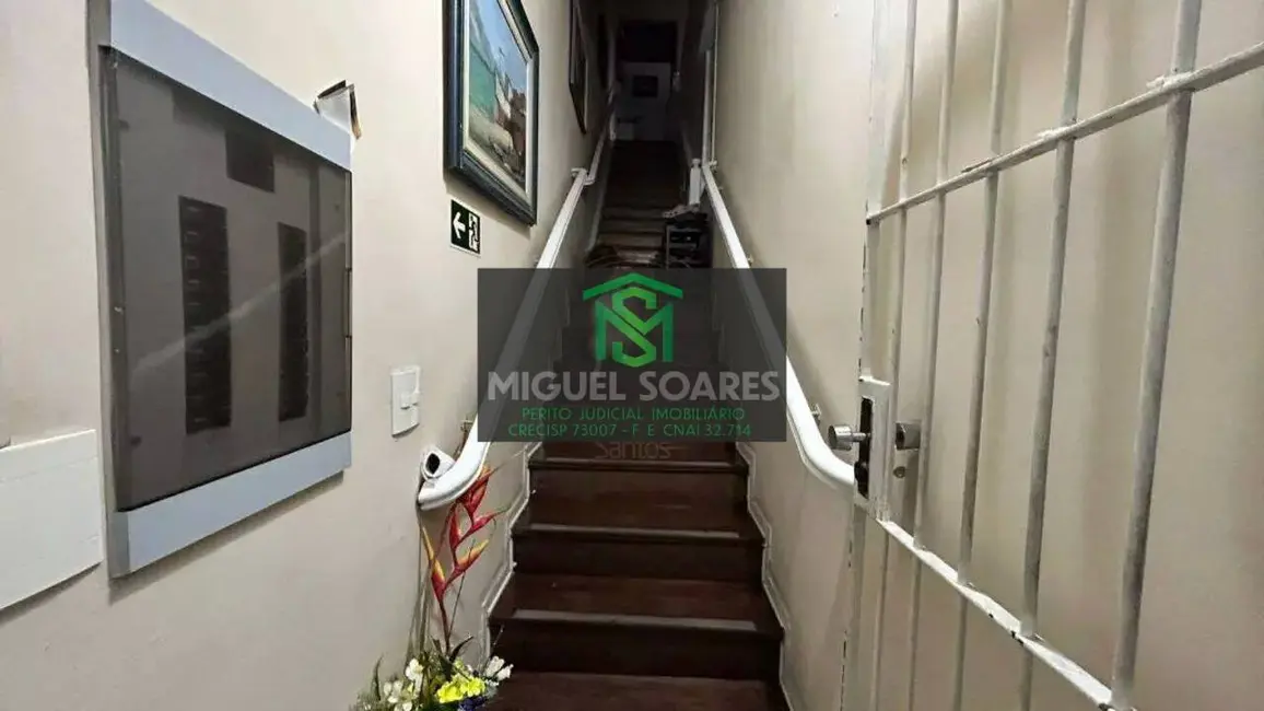 Foto 3 de Casa com 6 quartos à venda, 350m2 em Vila Mathias, Santos - SP