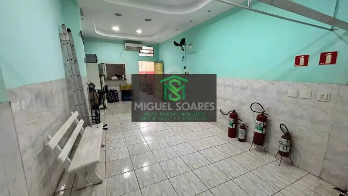 Foto 6 de Casa com 6 quartos à venda, 350m2 em Vila Mathias, Santos - SP