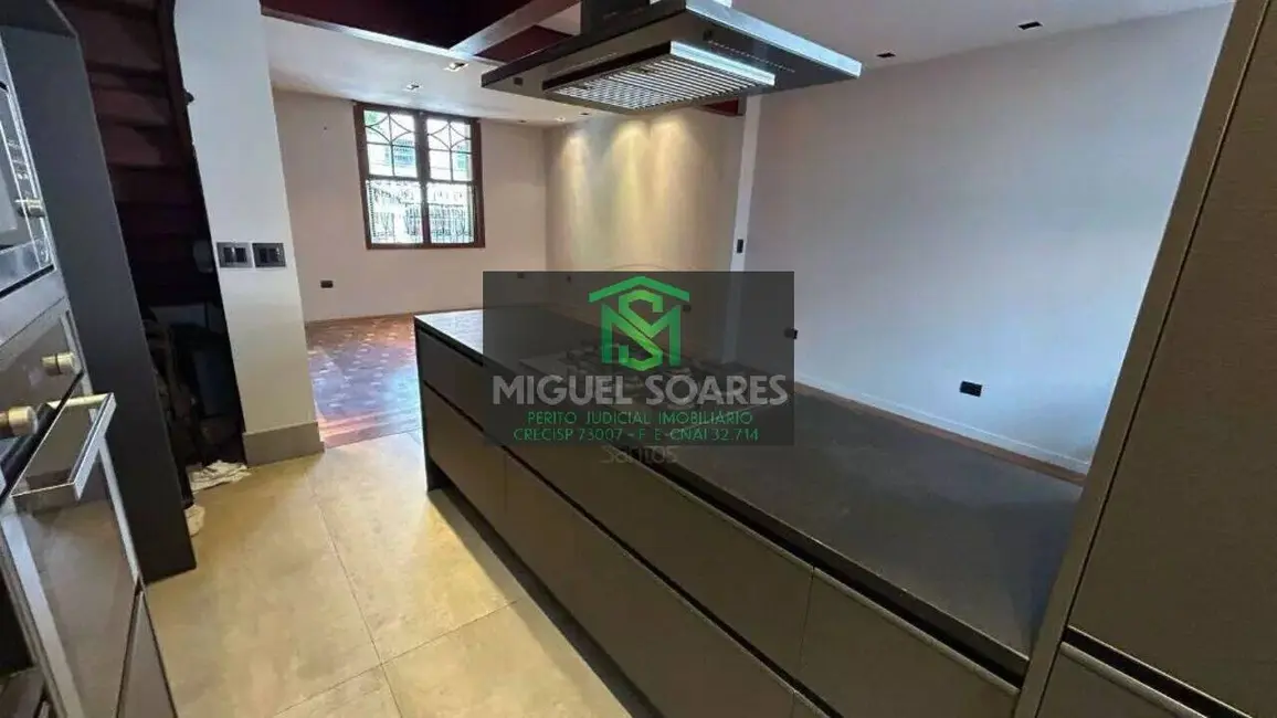 Foto 3 de Casa com 2 quartos à venda, 96m2 em Gonzaga, Santos - SP