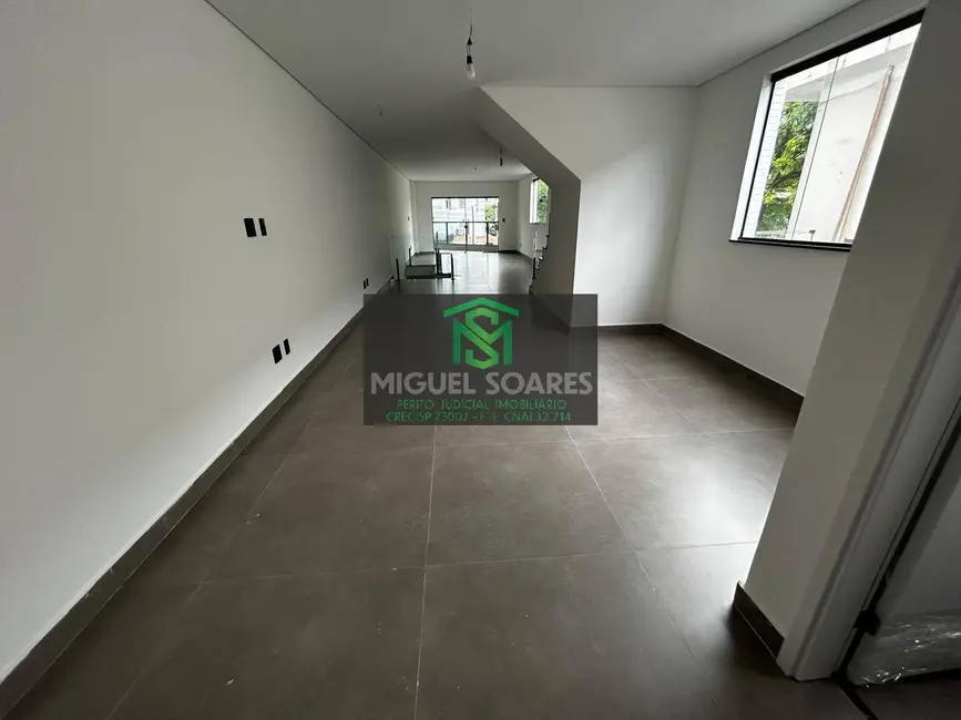 Casa com 3 quartos à venda, 290m2 em Aparecida, Santos - SP - imagem 2 Foto 2 de Casa com 3 quartos à venda, 290m2 em Aparecida, Santos - SP