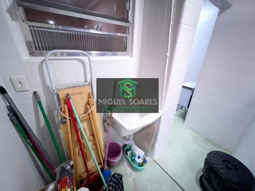 Apartamento com 3 quartos à venda, 98m2 em Gonzaga, Santos - SP - imagem 2 Foto 2 de Apartamento com 3 quartos à venda, 98m2 em Gonzaga, Santos - SP