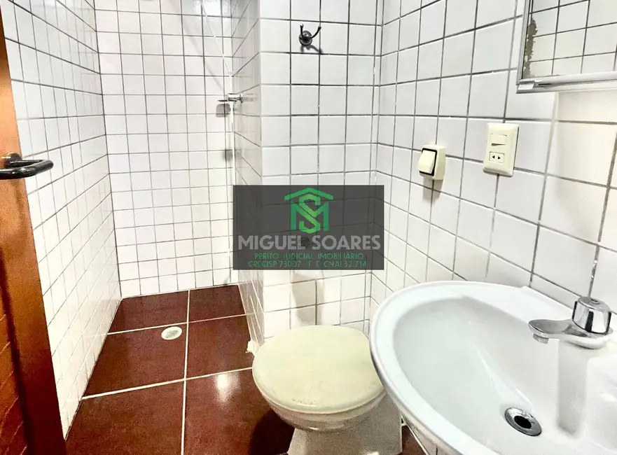Apartamento com 3 quartos à venda e para alugar, 252m2 em Pompéia, Santos - SP - imagem 3 Foto 3 de Apartamento com 3 quartos à venda e para alugar, 252m2 em Pompéia, Santos - SP