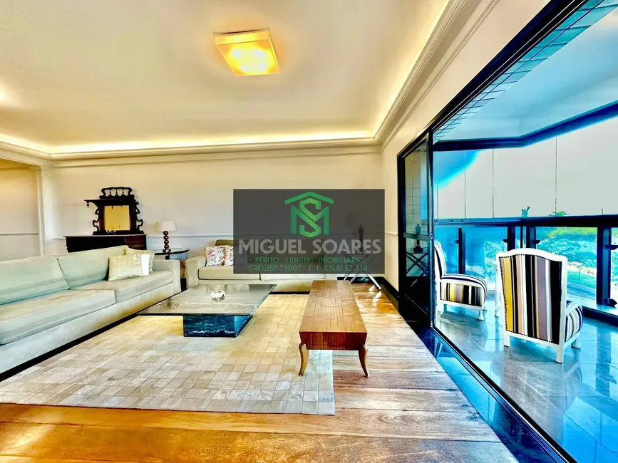 Apartamento com 3 quartos à venda e para alugar, 252m2 em Pompéia, Santos - SP - imagem 6 Foto 6 de Apartamento com 3 quartos à venda e para alugar, 252m2 em Pompéia, Santos - SP