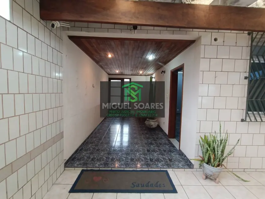 Foto 3 de Casa com 3 quartos à venda, 206m2 em Embaré, Santos - SP