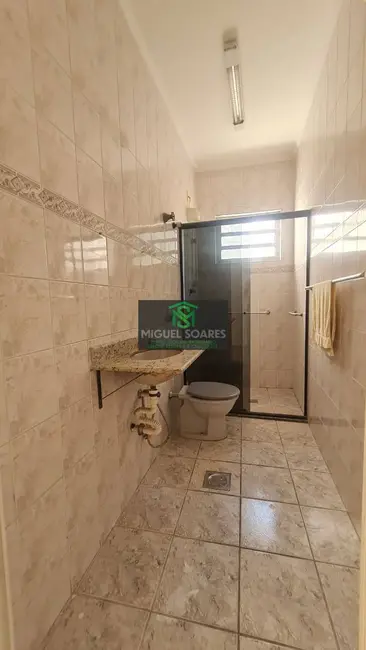 Casa com 3 quartos à venda e para alugar, 206m2 em Embaré, Santos - SP - imagem 3 Foto 3 de Casa com 3 quartos à venda e para alugar, 206m2 em Embaré, Santos - SP