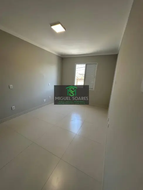 Sobrado com 2 quartos à venda, 98m2 em Macuco, Santos - SP - imagem 2 Foto 2 de Sobrado com 2 quartos à venda, 98m2 em Macuco, Santos - SP