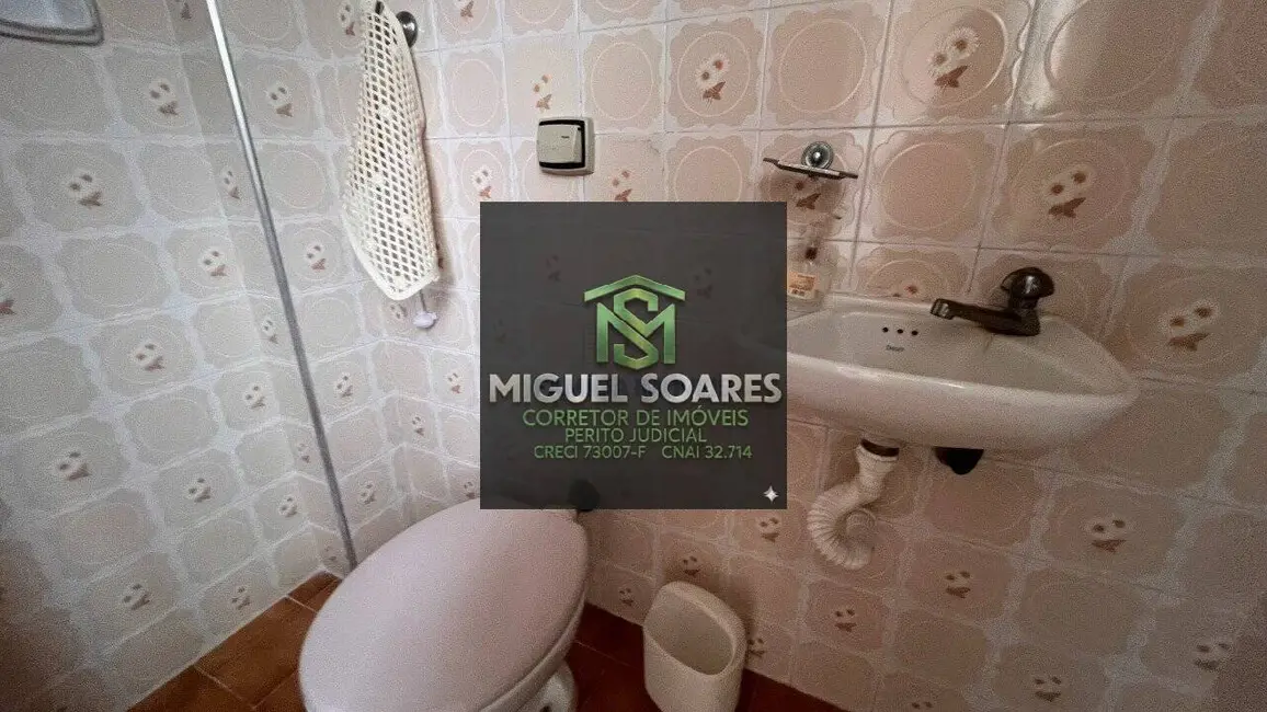 Apartamento com 2 quartos para alugar, 75m2 em Embaré, Santos - SP - imagem 8 Foto 8 de Apartamento com 2 quartos para alugar, 75m2 em Embaré, Santos - SP