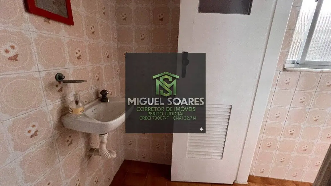 Apartamento com 2 quartos para alugar, 75m2 em Embaré, Santos - SP - imagem 9 Foto 9 de Apartamento com 2 quartos para alugar, 75m2 em Embaré, Santos - SP