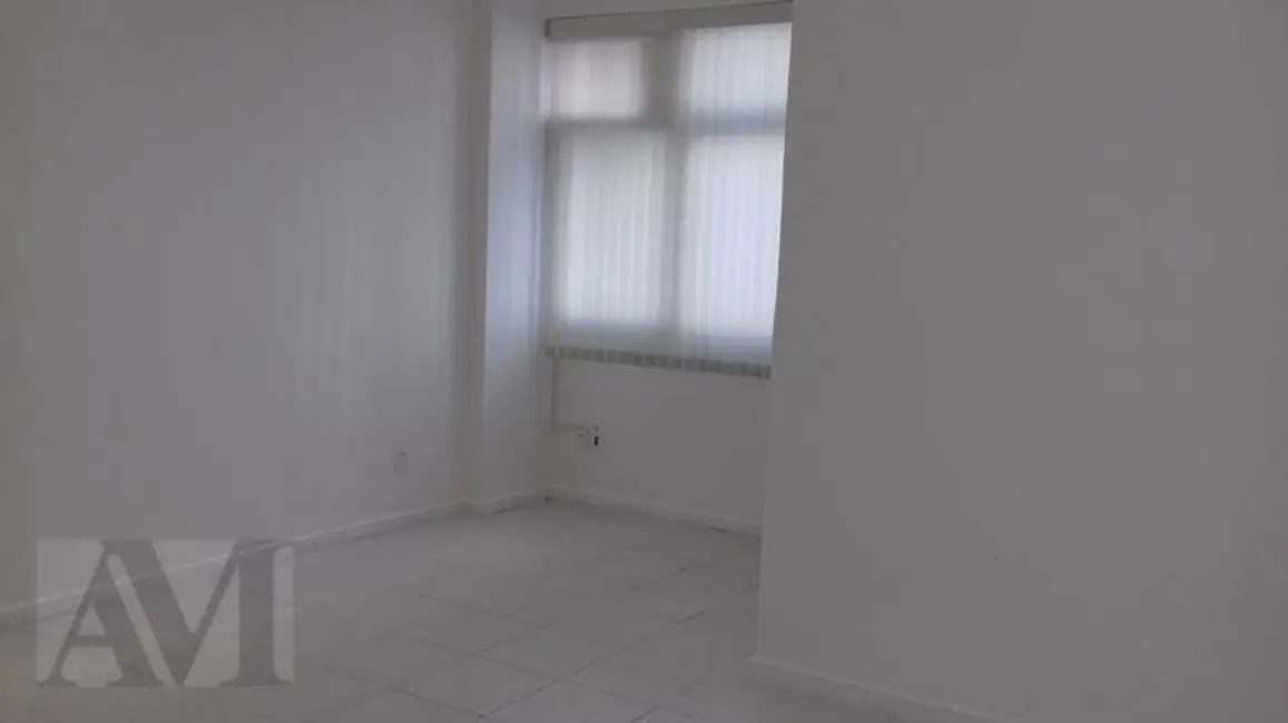 Sala Comercial para alugar, 35m2 em Centro, Rio De Janeiro - RJ - imagem 8 Foto 8 de Sala Comercial para alugar, 35m2 em Centro, Rio De Janeiro - RJ