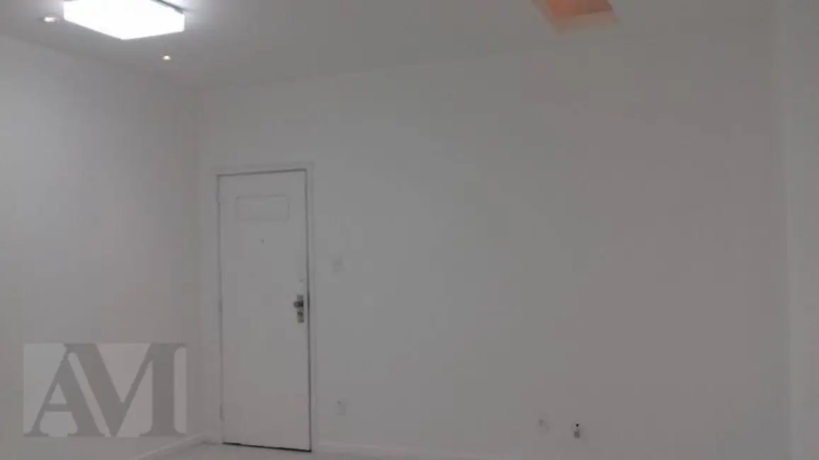 Sala Comercial para alugar, 35m2 em Centro, Rio De Janeiro - RJ - imagem 6 Foto 6 de Sala Comercial para alugar, 35m2 em Centro, Rio De Janeiro - RJ