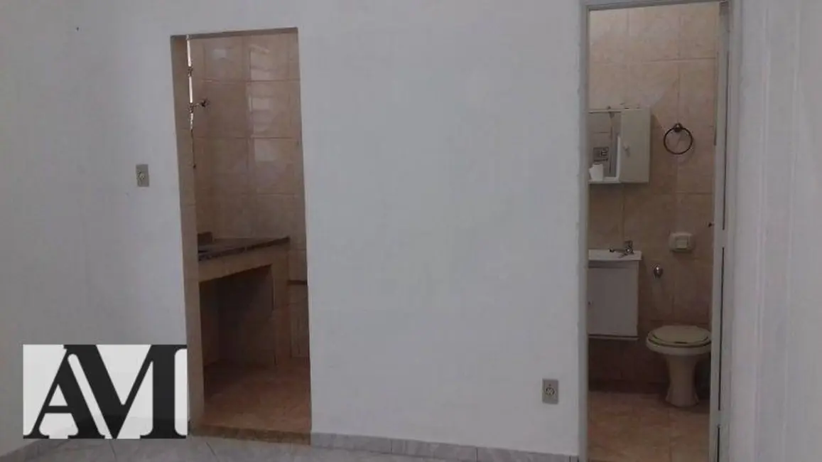 Foto 2 de Kitnet com 1 quarto para alugar, 30m2 em São Cristóvão, Rio De Janeiro - RJ