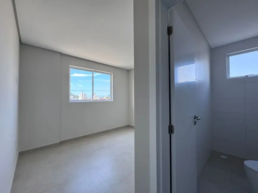 Foto 9 de Apartamento com 3 quartos à venda, 86m2 em Gravatá, Navegantes - SC
