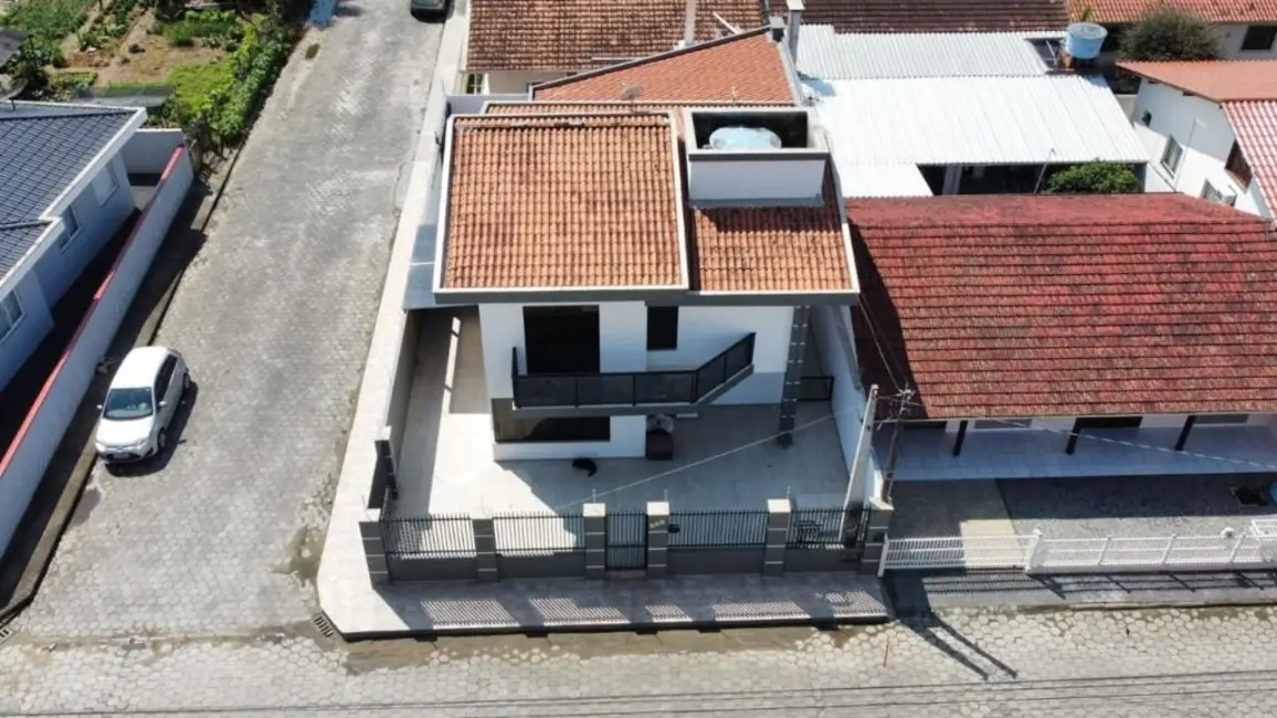 Foto 2 de Casa com 3 quartos à venda, 246m2 em Gravatá, Navegantes - SC