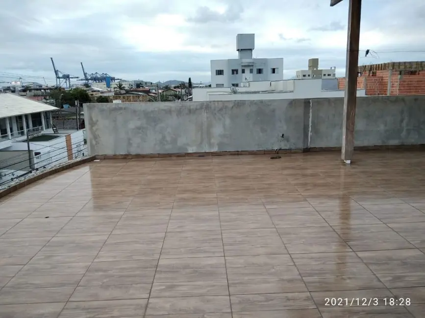 Casa com 4 quartos à venda, 170m2 em Centro, Navegantes - SC - imagem 4 Foto 4 de Casa com 4 quartos à venda, 170m2 em Centro, Navegantes - SC