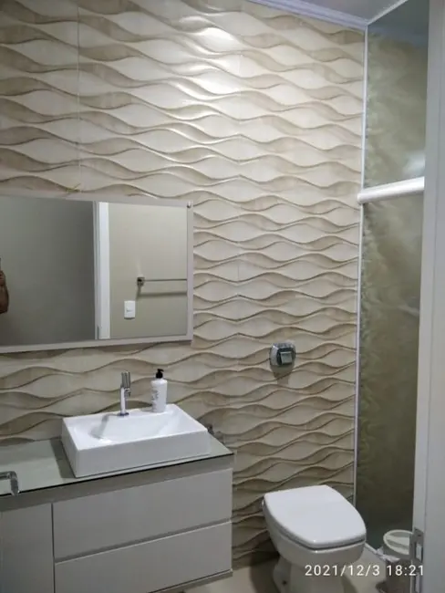 Casa com 4 quartos à venda, 170m2 em Centro, Navegantes - SC - imagem 3 Foto 3 de Casa com 4 quartos à venda, 170m2 em Centro, Navegantes - SC