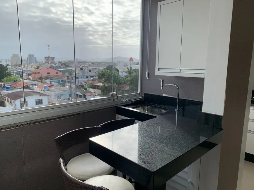 Foto 7 de Apartamento com 2 quartos à venda, 78m2 em Centro, Navegantes - SC