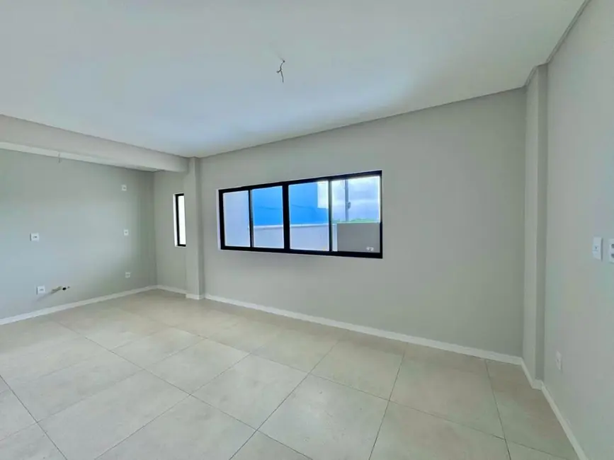 Foto 4 de Apartamento com 2 quartos à venda, 84m2 em Meia Praia, Navegantes - SC