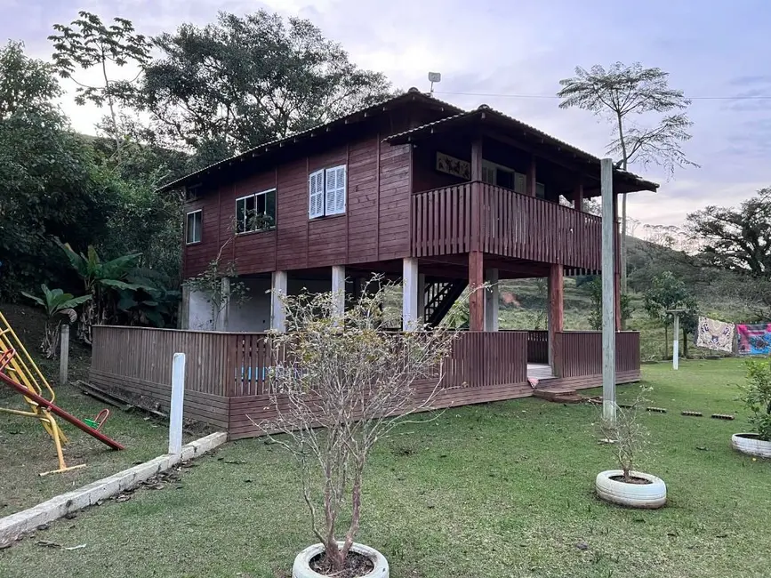 Foto 1 de Chácara com 5 quartos à venda, 3000m2 em Escalvados, Navegantes - SC