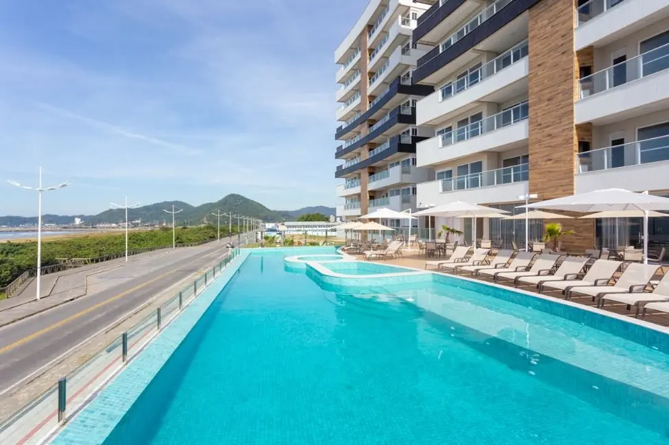 Foto 2 de Apartamento com 3 quartos à venda, 185m2 em Centro, Navegantes - SC