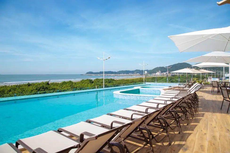 Foto 1 de Apartamento com 3 quartos à venda, 185m2 em Centro, Navegantes - SC