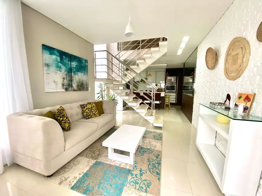 Foto 4 de Casa com 3 quartos à venda, 225m2 em Balneario Picarras - SC