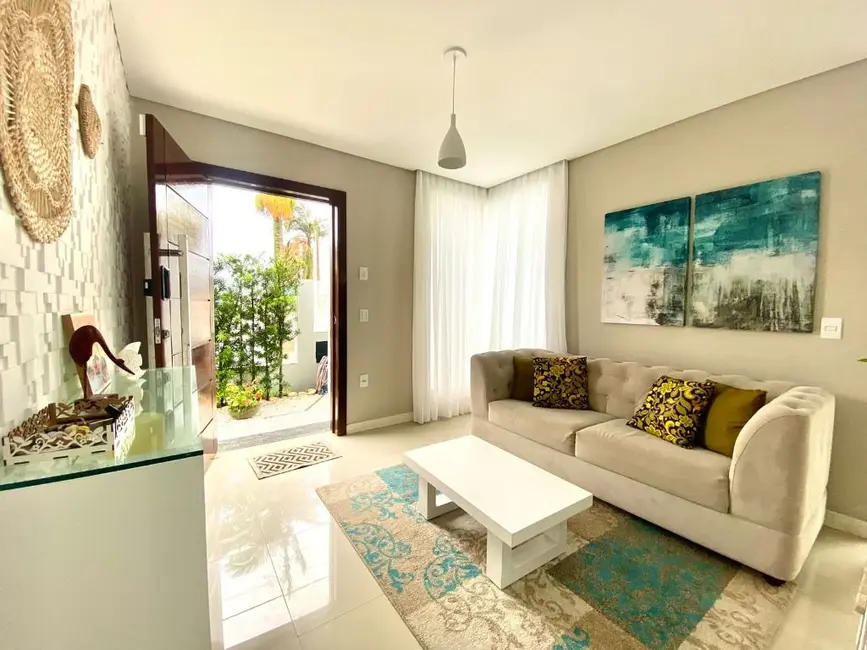 Foto 5 de Casa com 3 quartos à venda, 225m2 em Balneario Picarras - SC