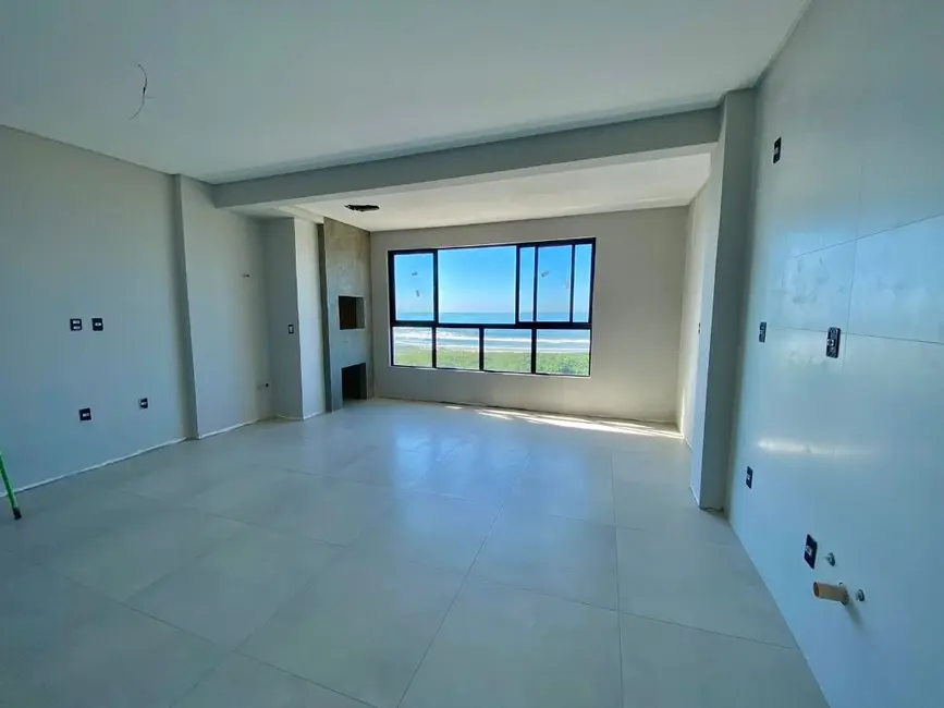 Foto 2 de Apartamento com 2 quartos à venda, 87m2 em Meia Praia, Navegantes - SC