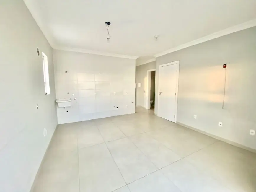 Foto 2 de Apartamento com 2 quartos à venda, 60m2 em Centro, Navegantes - SC