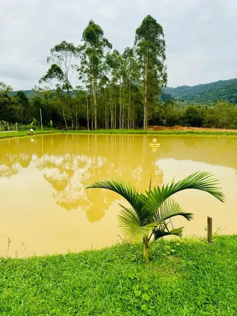 Foto 1 de Chácara com 3 quartos à venda, 15000m2 em Escalvados, Navegantes - SC