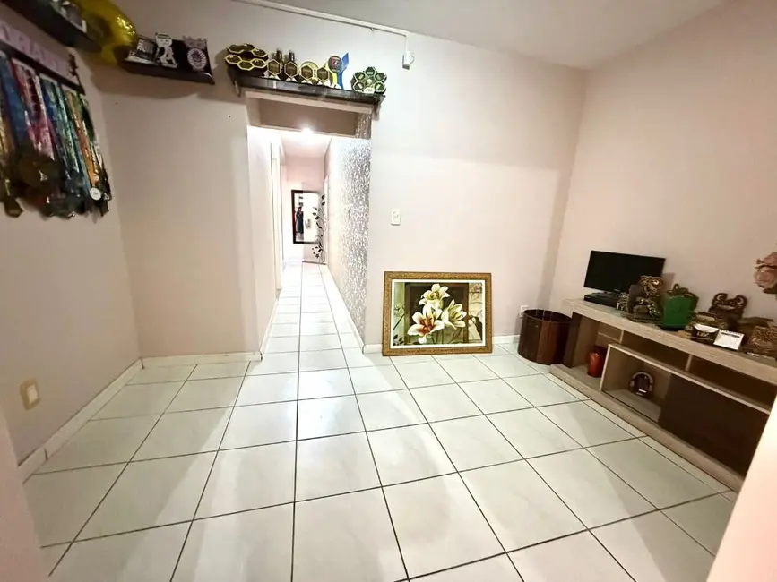 Foto 8 de Casa com 3 quartos à venda, 286m2 em Centro, Navegantes - SC