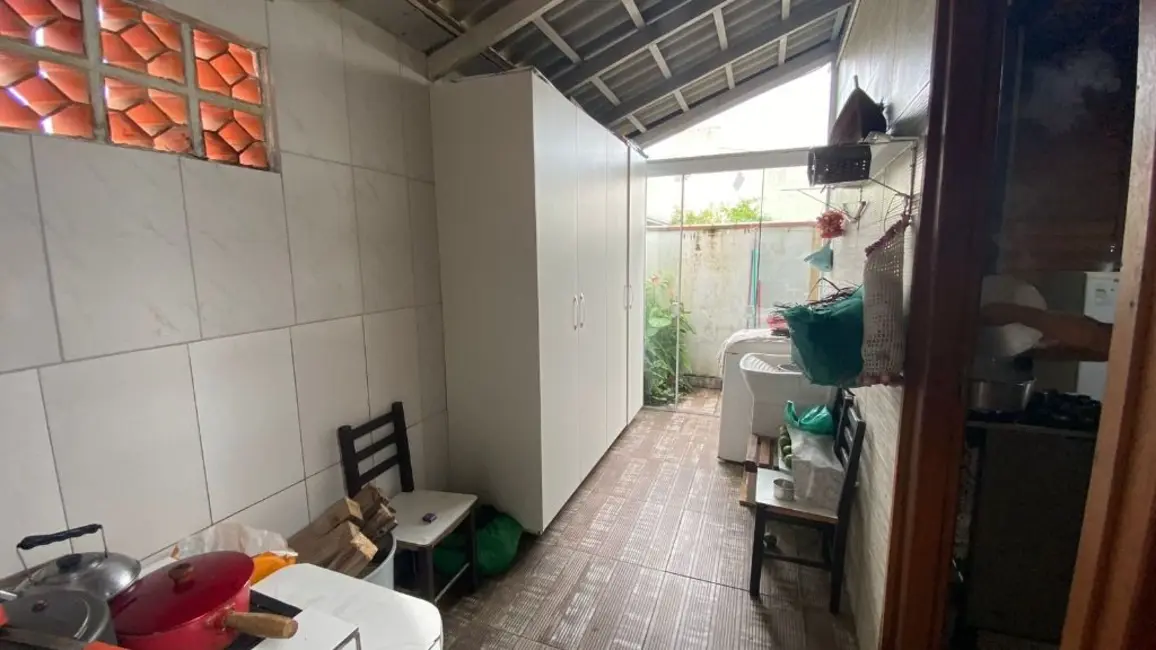 Foto 3 de Casa com 4 quartos à venda, 316m2 em Meia Praia, Navegantes - SC