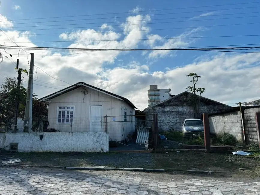 Foto 5 de Terreno / Lote à venda, 277m2 em Meia Praia, Navegantes - SC