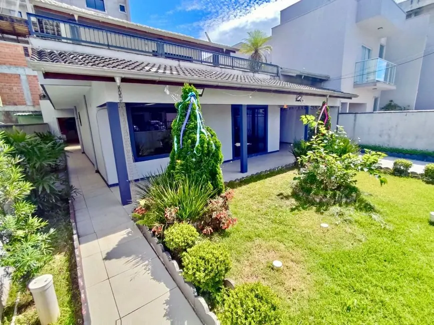 Foto 2 de Casa com 3 quartos à venda, 313m2 em Centro, Navegantes - SC