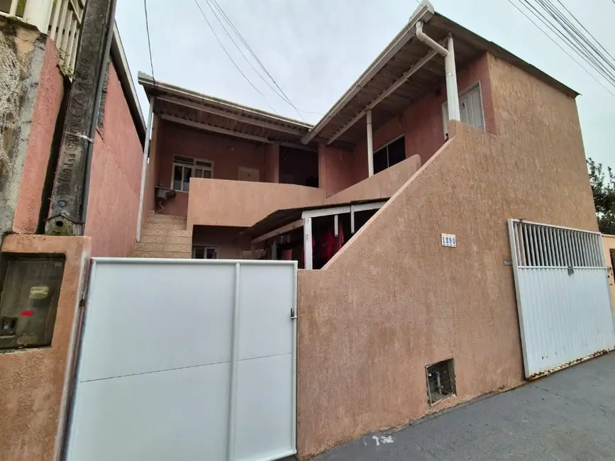 Foto 1 de Casa com 5 quartos à venda, 161m2 em Centro, Navegantes - SC