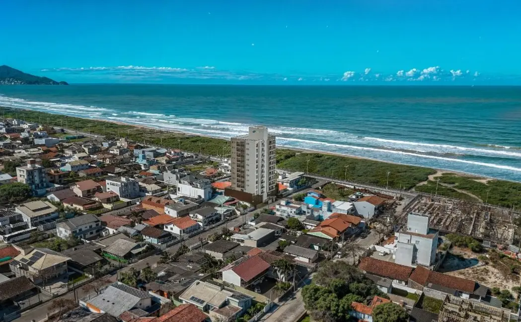 Foto 2 de Apartamento com 2 quartos à venda, 74m2 em Centro, Navegantes - SC