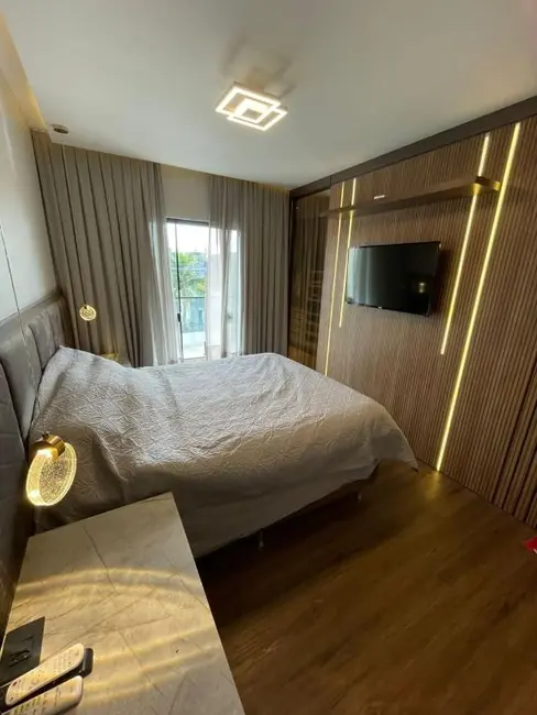 Casa com 3 quartos à venda, 288m2 em Centro, Navegantes - SC - imagem 9 Foto 9 de Casa com 3 quartos à venda, 288m2 em Centro, Navegantes - SC