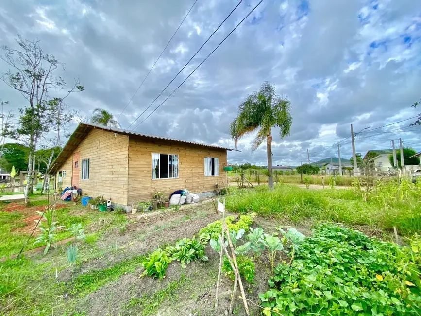 Foto 5 de Chácara à venda, 2521m2 em Escalvados, Navegantes - SC