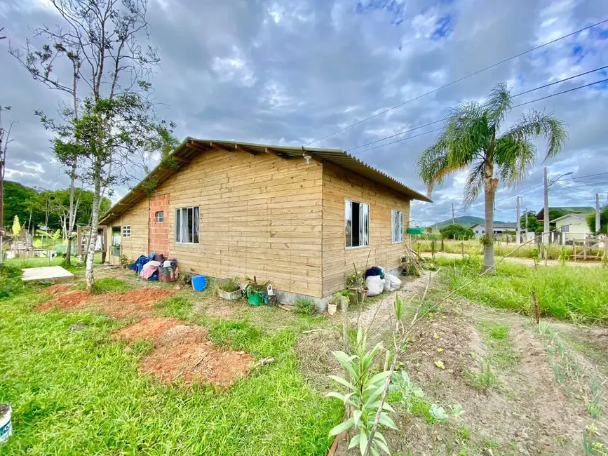 Foto 6 de Chácara à venda, 2521m2 em Escalvados, Navegantes - SC